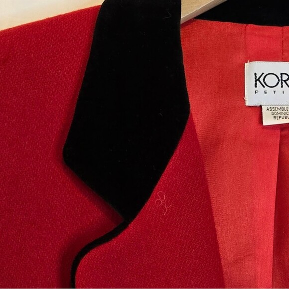 Vintage Koret Petites Women's Red w/Black Velvet Collar Wool Blazer Size 12 - Picture 10 of 14